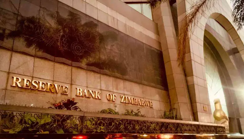Zimbabwe zwiększyło rezerwy złota o niemal tonę bez zakupu. Efekt podatku w naturze.